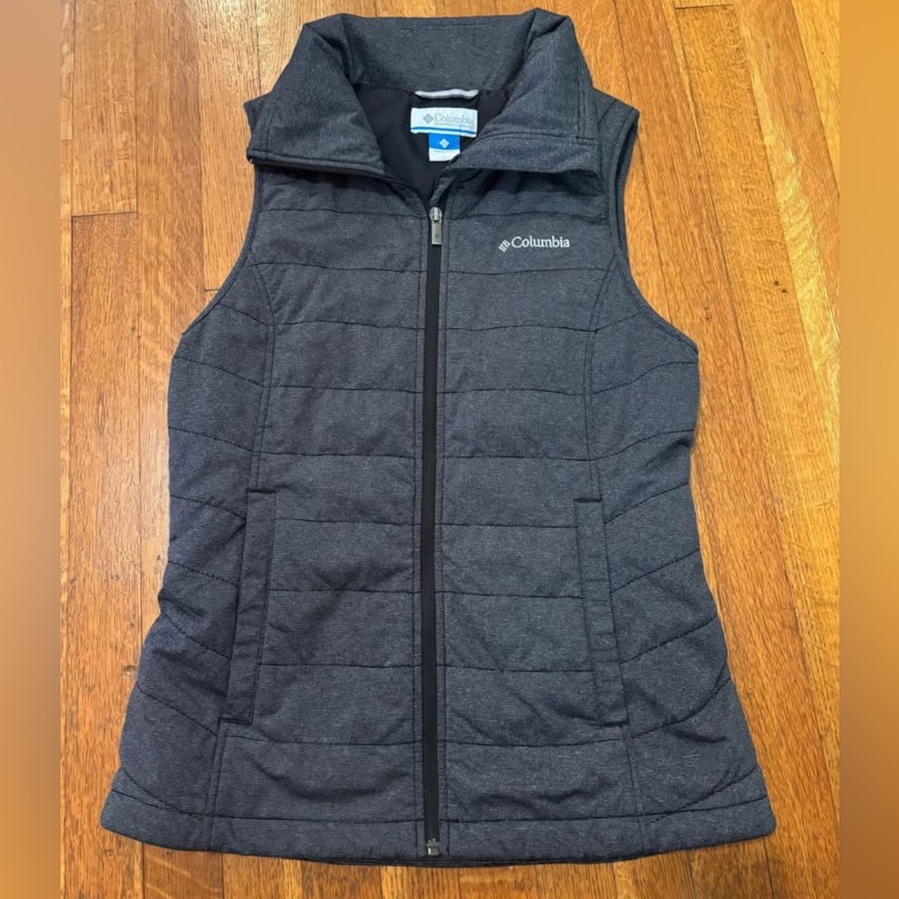 Columbia Women's Black Quilted Vest